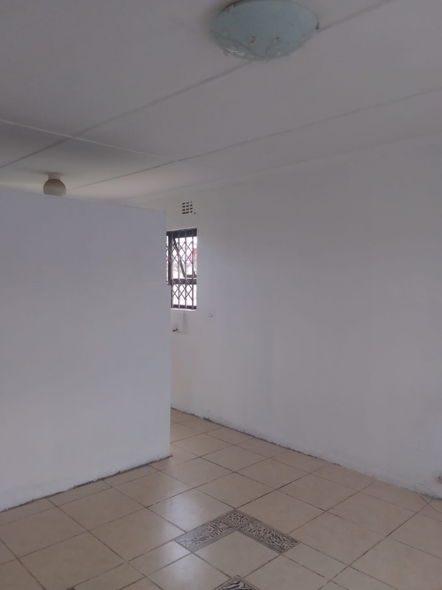To Let 2 Bedroom Property for Rent in Haven Hills Eastern Cape